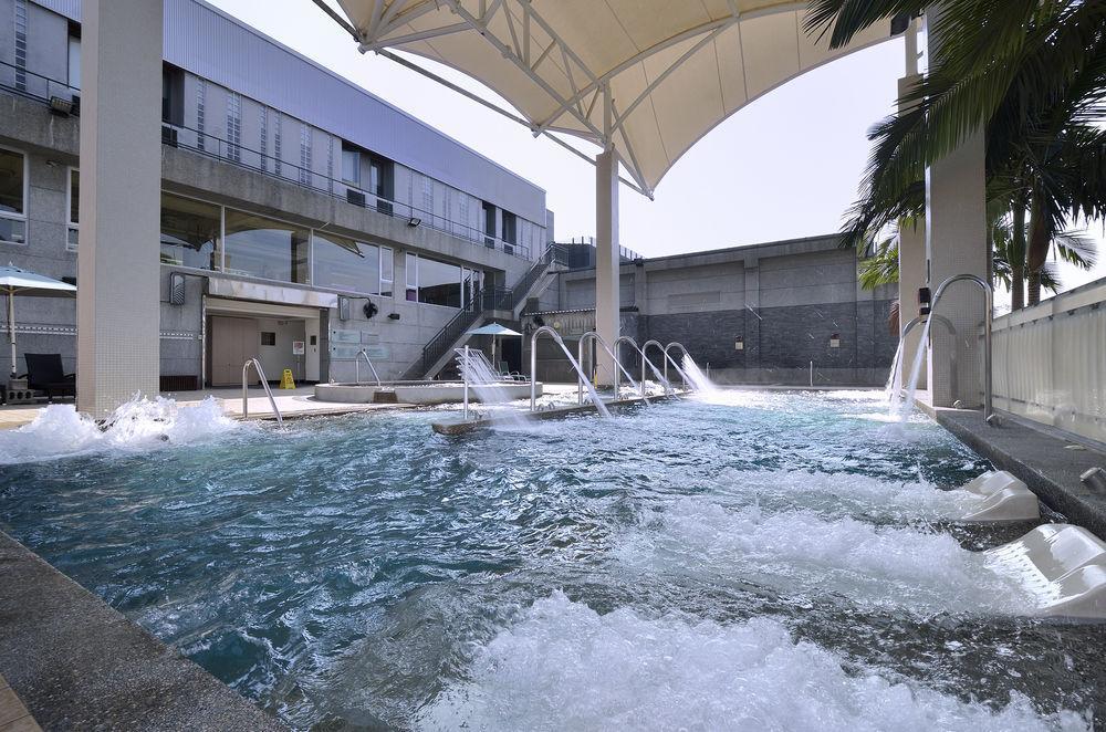 The Sun Hot Spring & Resort Taichung Extérieur photo