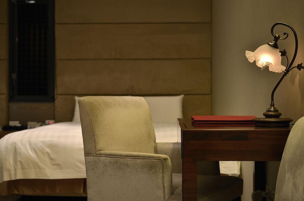 The Sun Hot Spring & Resort Taichung Extérieur photo